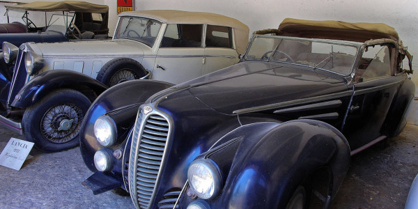 Comment bien gérer sa collection de voitures anciennes ?